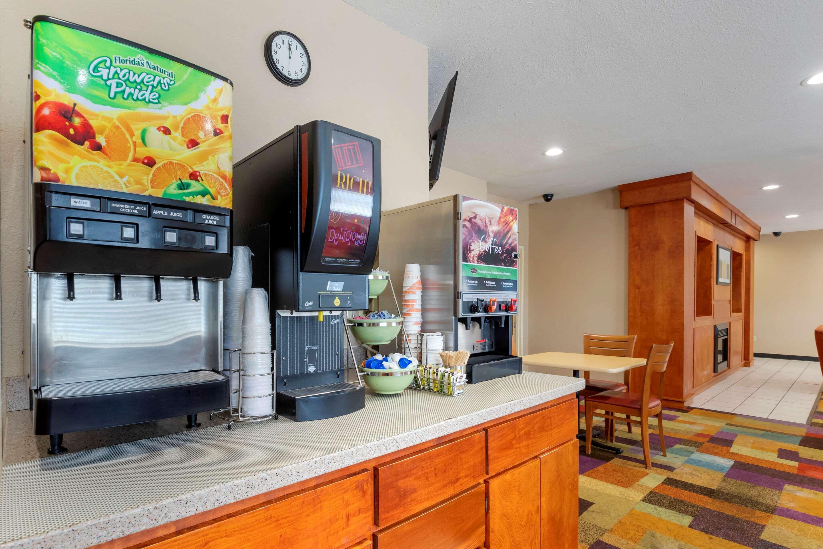 Quality Inn & Suites Keokuk North Exterior foto