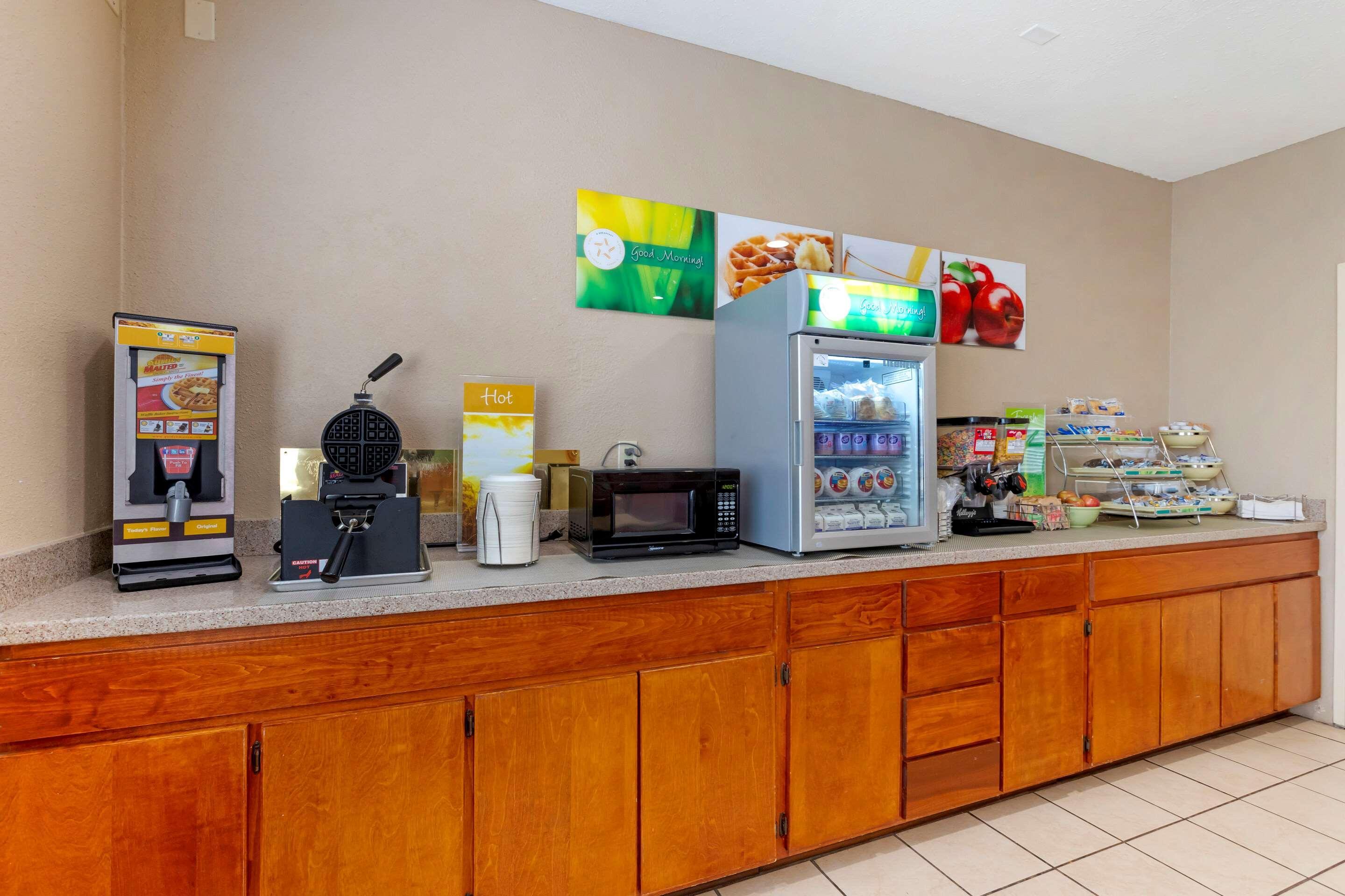 Quality Inn & Suites Keokuk North Exterior foto